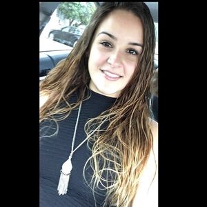 Meet your Posher, Sandy