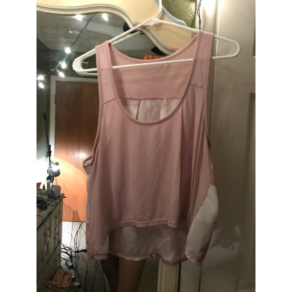 Pink/floral crop top