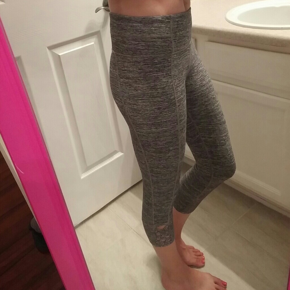 Calvin Klein athletic capris