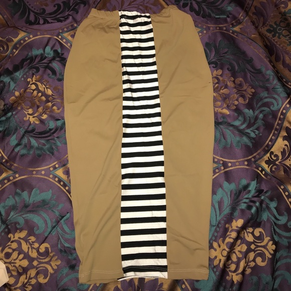 Rue 107 Dresses & Skirts - Skirt