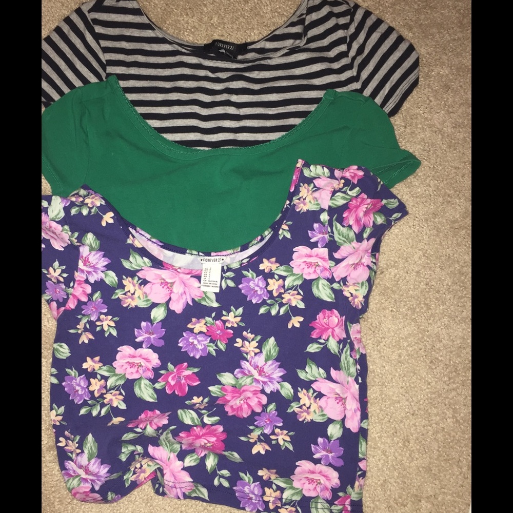 Crop top bundle size small box A