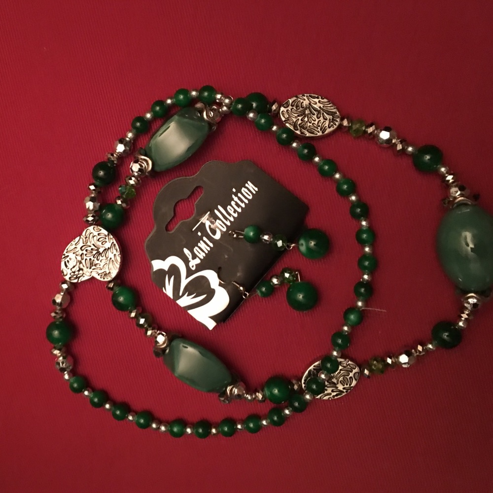 NECKLACE & EARRINGS