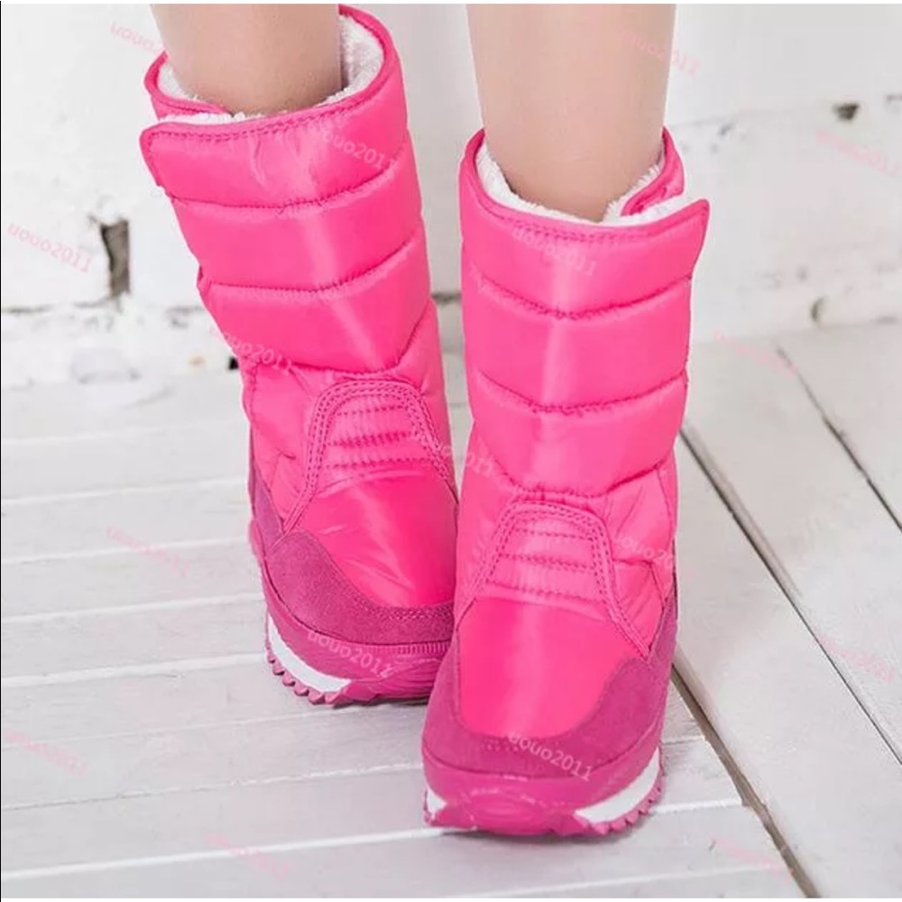 Hot pink winter moon 🌙 boots winter snow bunny 80’s retro vintage shoes Velcro 8 - Picture 1 of 4