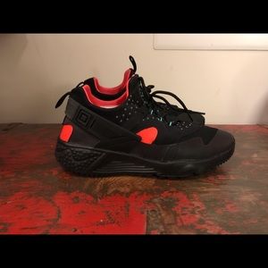 Nike Hurrache's• men's size 7