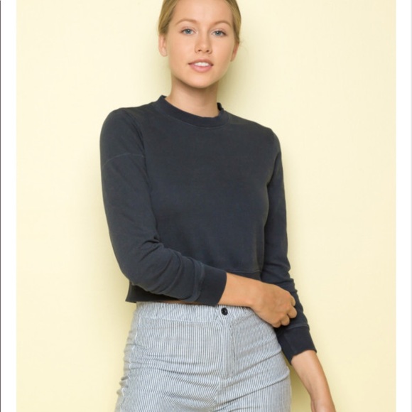 Brandy Melville sweater - Picture 1 of 1