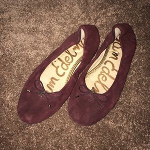 Cute maroon ballet flats