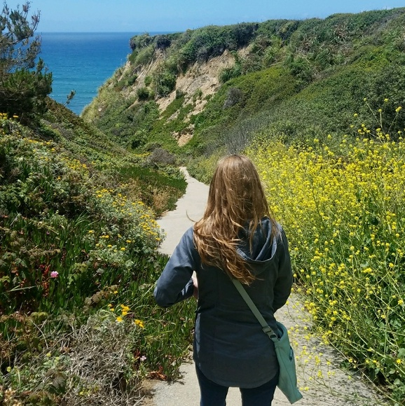 Meet your Posher, Shelly - Picture 1 of 1