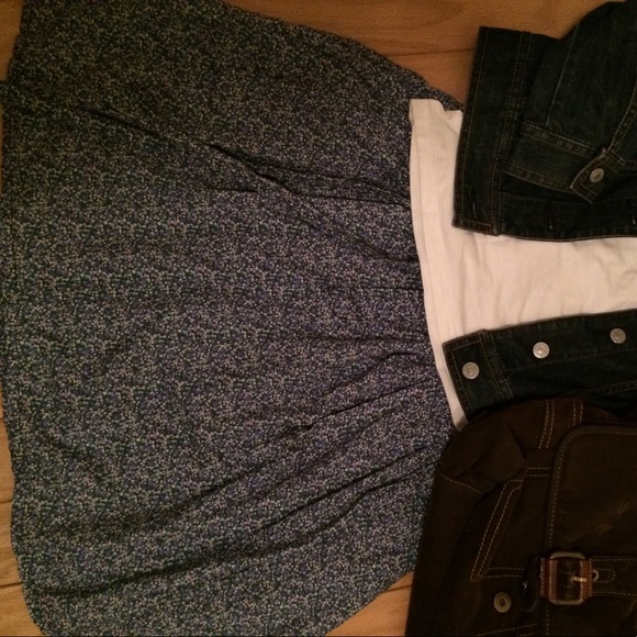 Gap Multicolored Flower 🌺 Skirt. - Picture 2 of 6