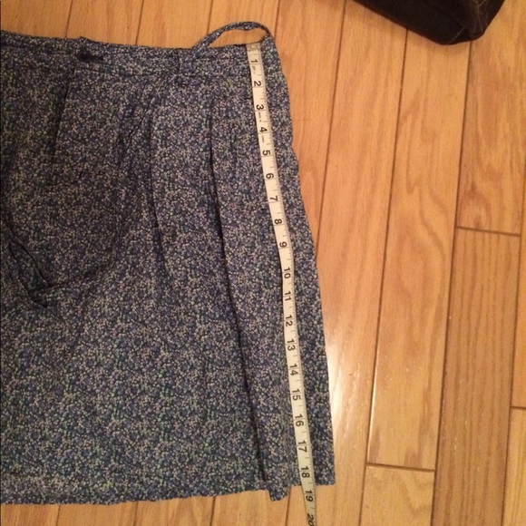 Gap Multicolored Flower 🌺 Skirt. - Picture 6 of 6