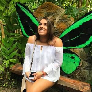 Meet your Posher, Hannah