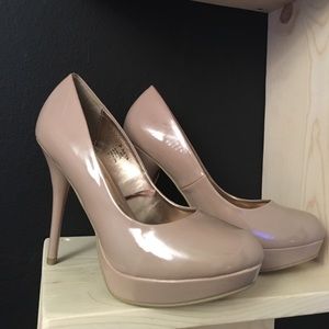 Steve Madden pumps, size 8