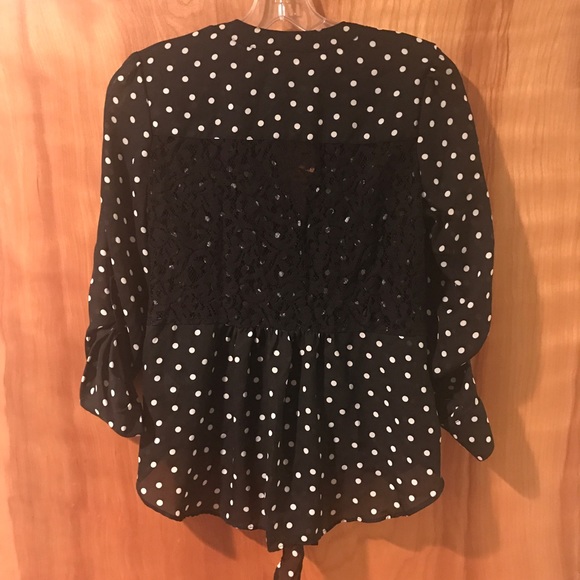 ❗️SOLD❗️Candies for Kohl's Polka Dot Tie Front Top - Picture 2 of 5