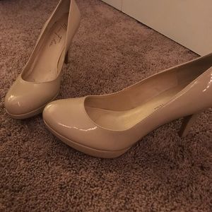 Marc fisher nude platform heels