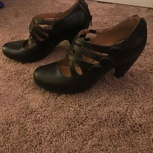 New unique strappy heels with zipper