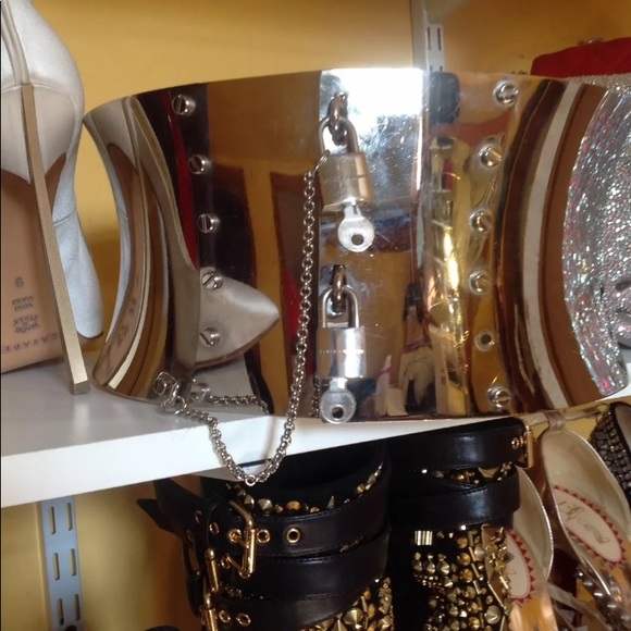 SOLD ICONIC DOLCE & GABBANA METAL CORSET BELT - Picture 6 of 7