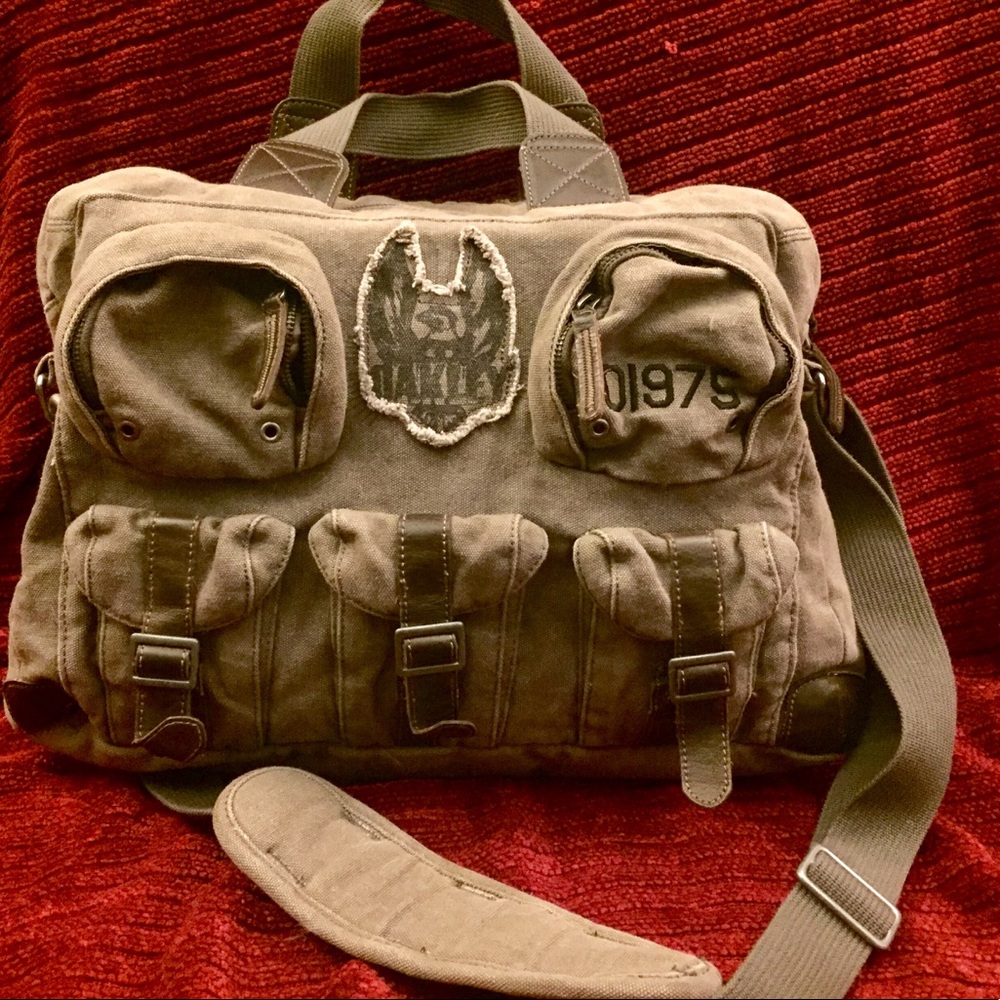 Oakley Canvas Bag
