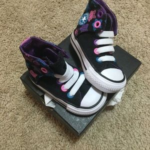 Infant converse