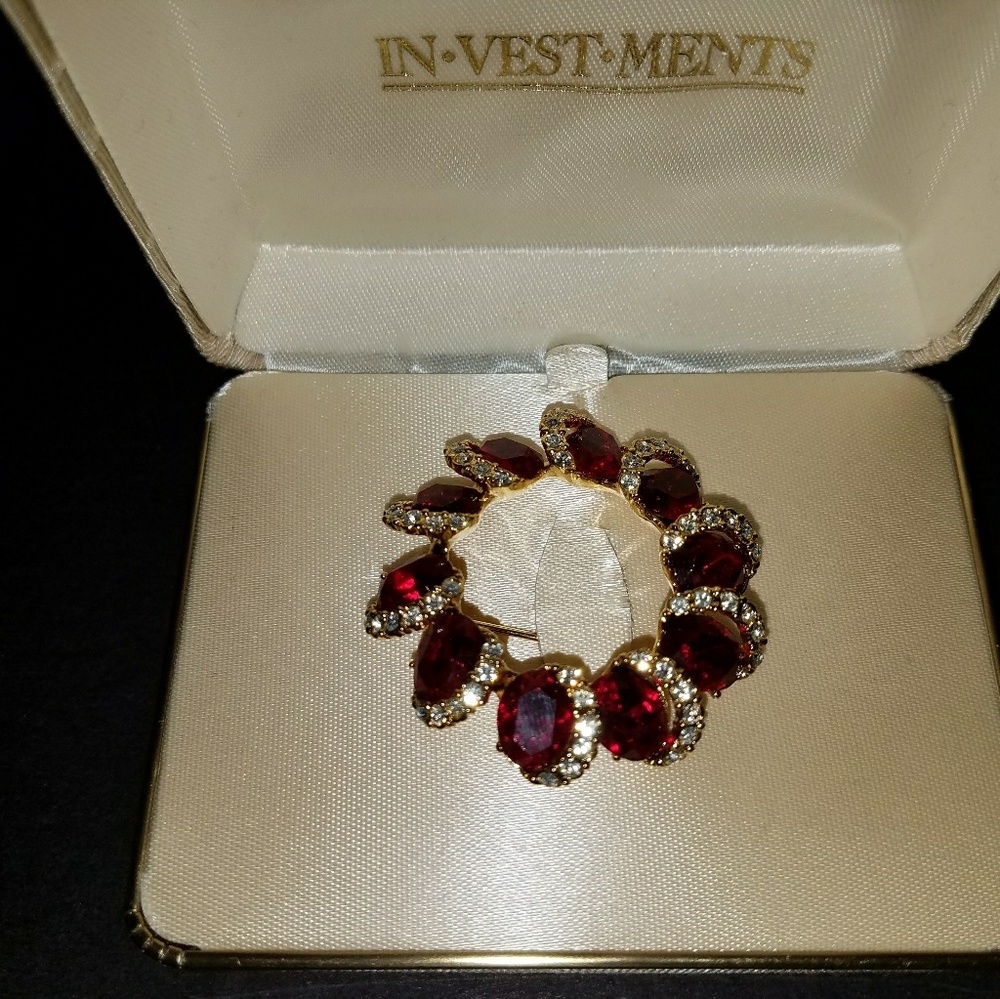 ❤Ruby and Rhinestone Brooch - Picture 2 of 2