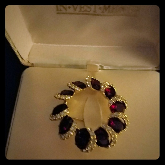 ❤Ruby and Rhinestone Brooch - Picture 1 of 2
