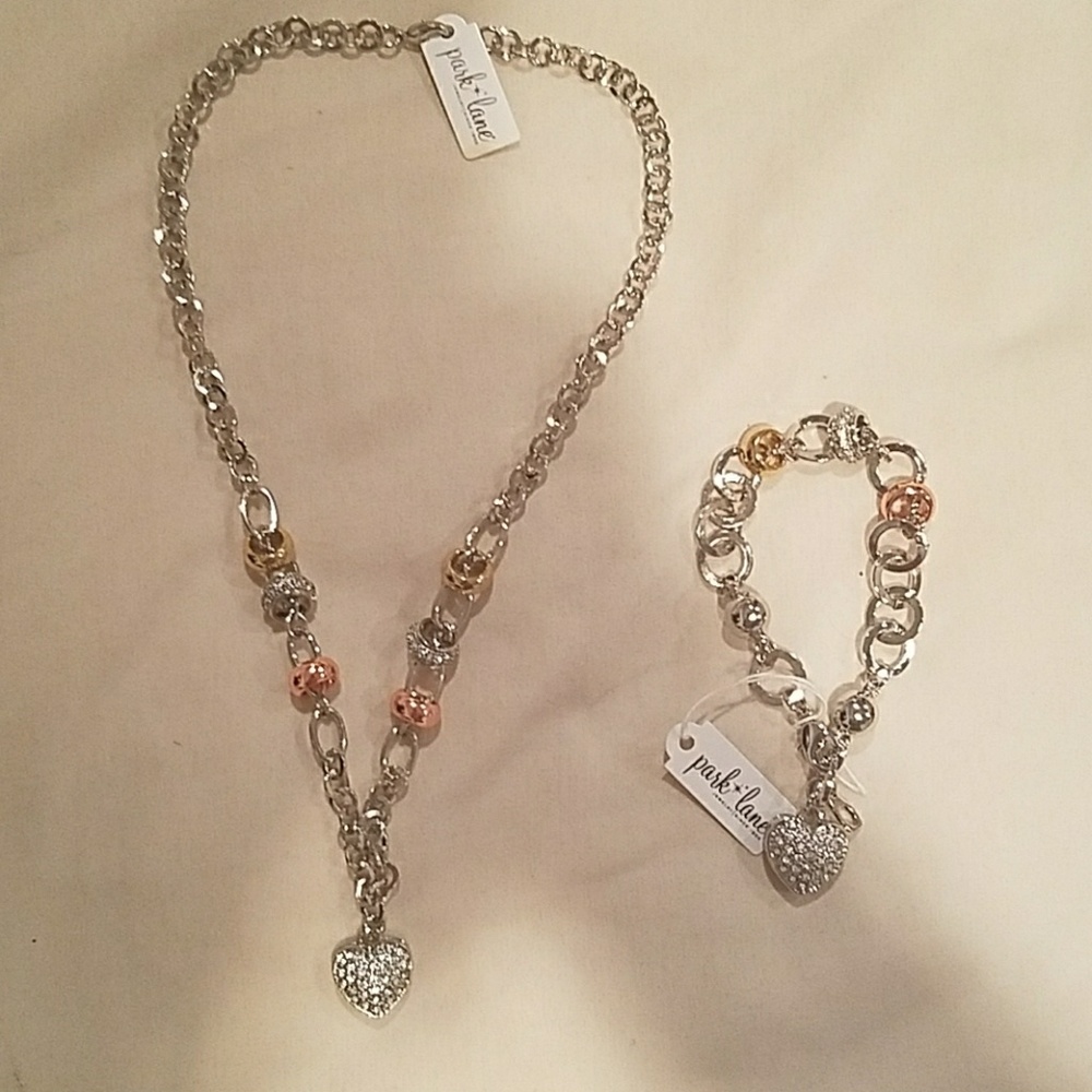 NWT Park Lane Necklace and bracelet set