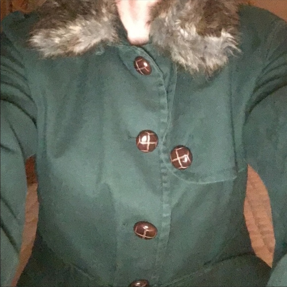 GAP removable, usable vest lining & faux collar
