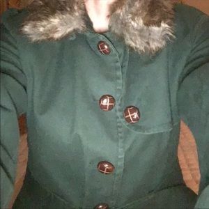 GAP removable, usable vest lining & faux collar