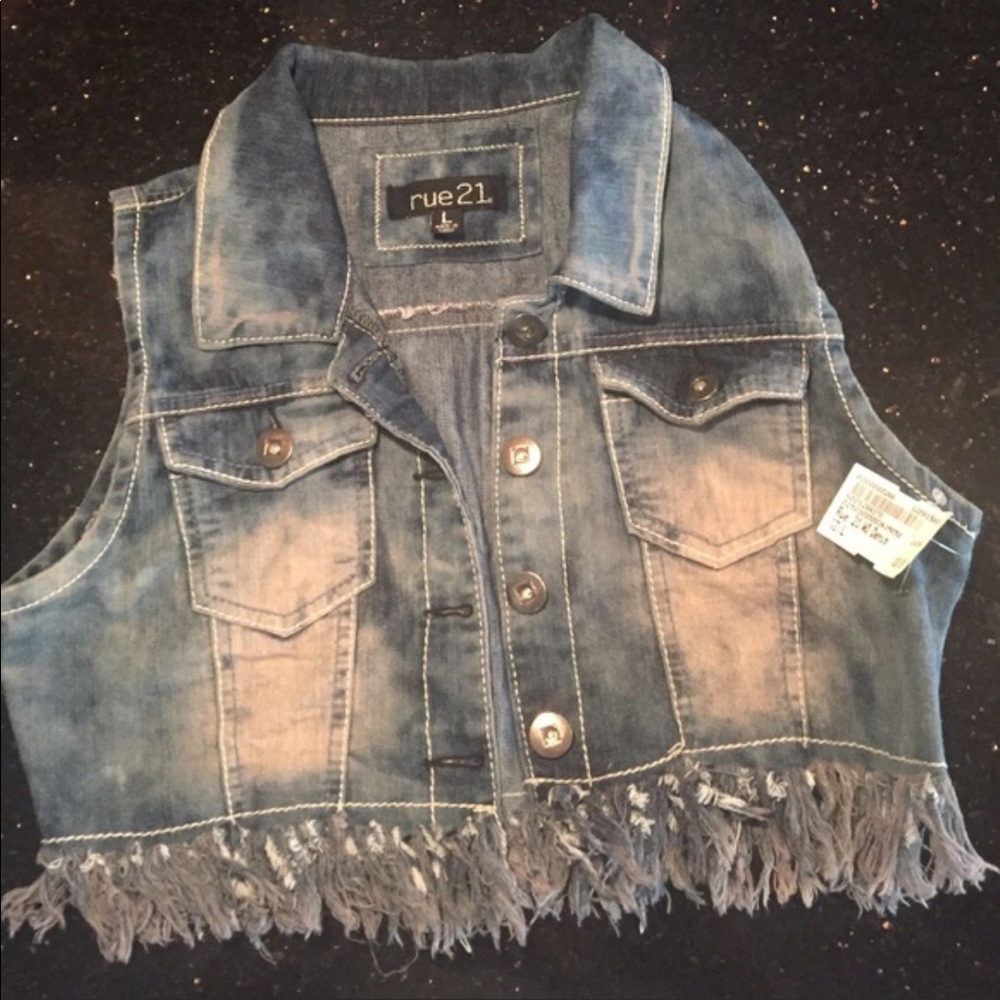 New Rue 21 Jean Vest
