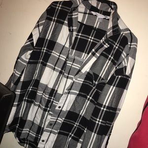 Black and white Plaid shirt (new) Black and white Plaid shirt (new)