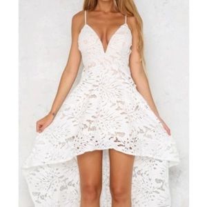 NWOT SWALLOWTAIL HIGH LOW WHITE LACE DRESS NWOT SWALLOWTAIL HIGH LOW WHITE LACE DRESS