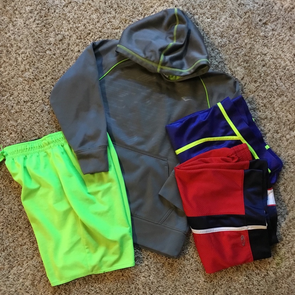 Boys Sz S Athletic Wear Bundle 4 Items