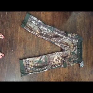 Women's under armour jacket and pants!