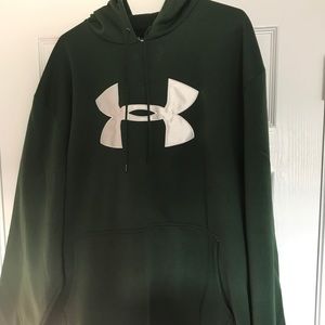 Comfortable Dark Green Under Armor Sweatshirt!!