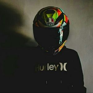 Meet your Posher, Derick