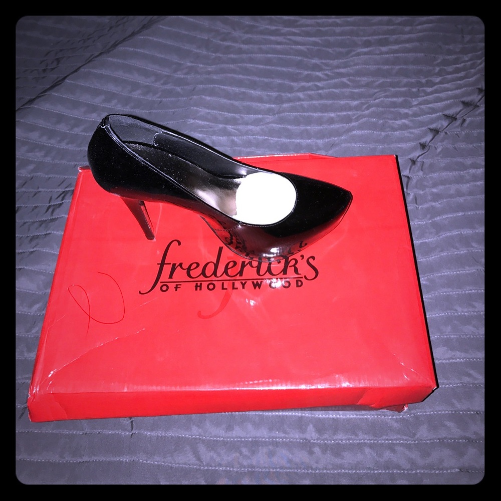 Fredericks of Hollywood black heels