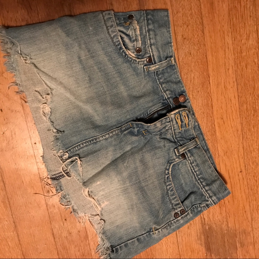 A&F distressed Jean Mini in light wash.