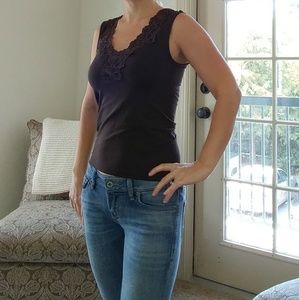 Banana Republic lace detail shell tank Banana Republic lace detail shell tank