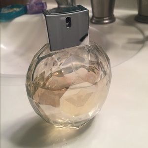 Armani diamonds 3.4 fl oz - 🌷🌹🌺🌸