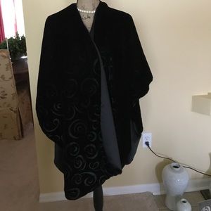 Black velvet and Satin shawl Black velvet and Satin shawl