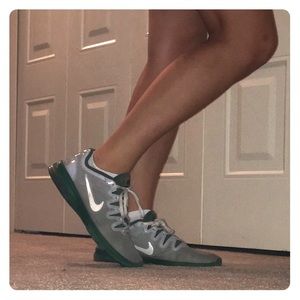 Women's Nike Shoes!