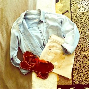 Madewell Chambray Button Down Top Size Small Madewell Chambray Button Down Top Size Small