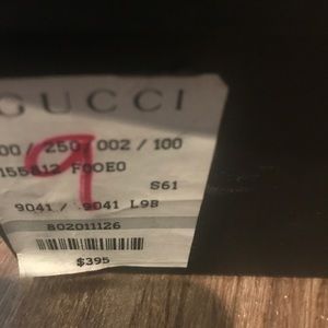 Next2New women Gucci sneakers.