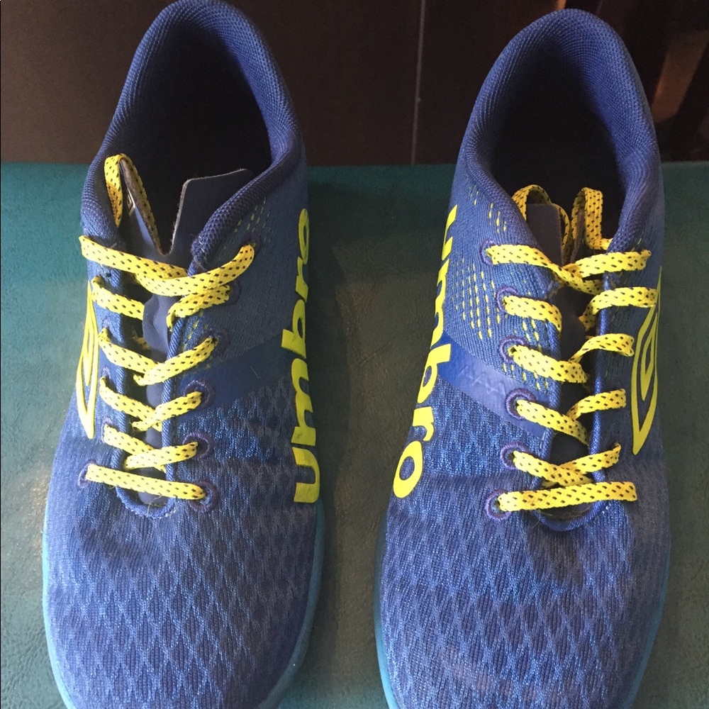 Umbro turf shoes