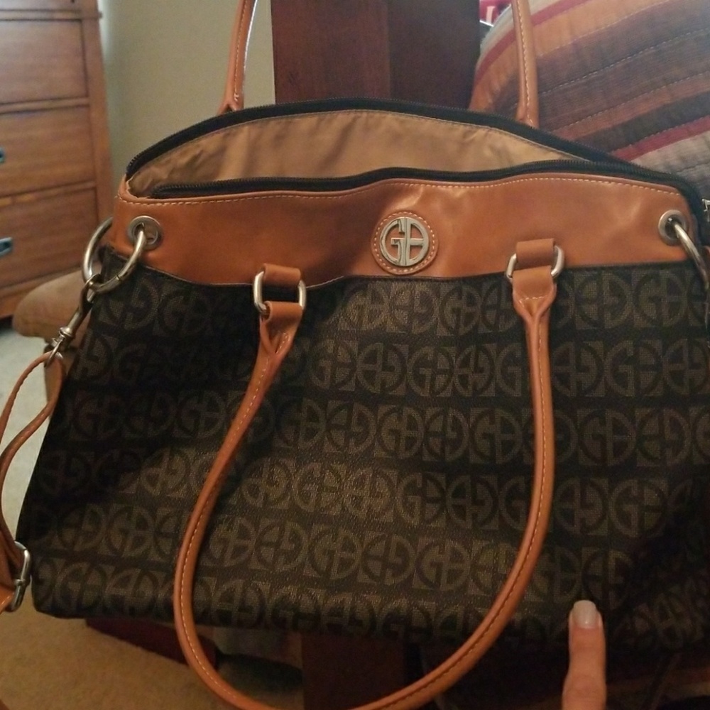 NWT! Giani Bernini purse!