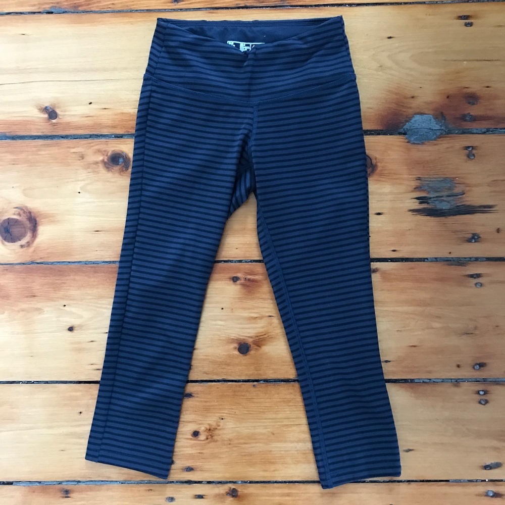 New Balance XS Workout Crops