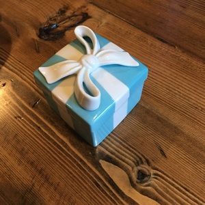 Tiffany & Co small porcelain trinket box