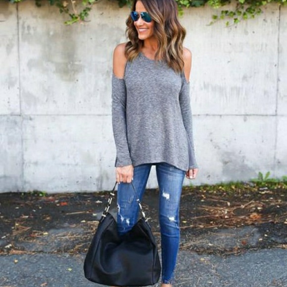 1 LEFT✨GRAY COLD SHOULDER TOP - Picture 4 of 4