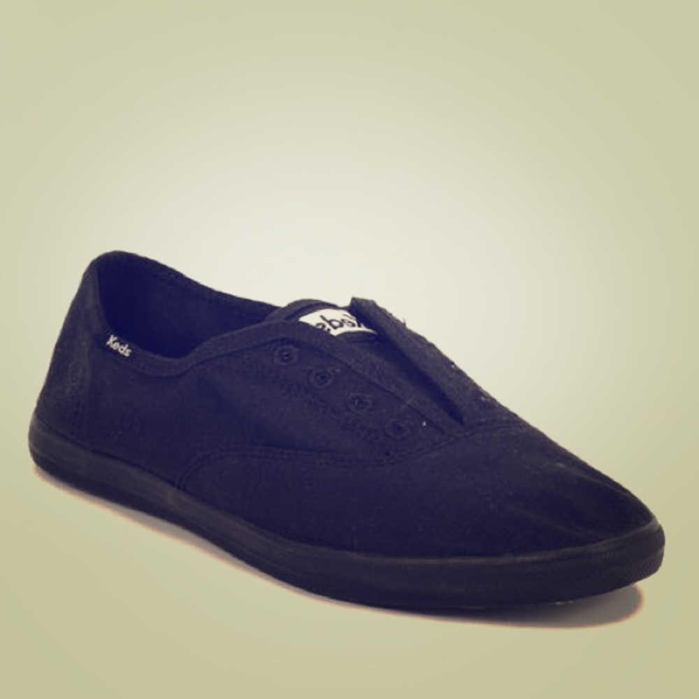 Slip on black keds. Chillax is the style name.