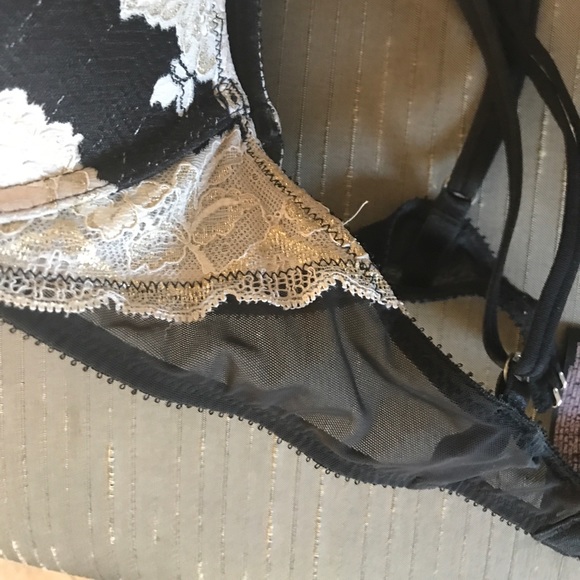 Victoria secret embellished bra - Picture 4 of 4