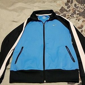 Nike Woman's zip up