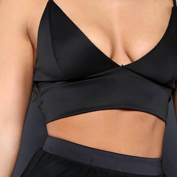 Crop top and maxi skirt set. New - Picture 3 of 3